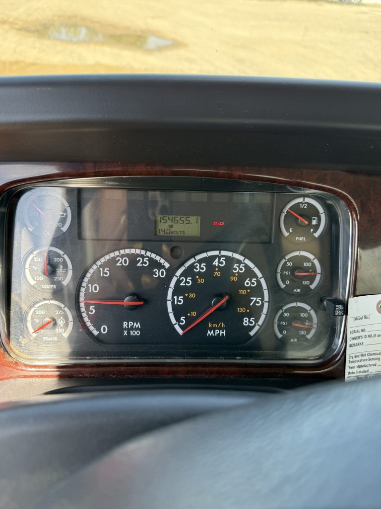338 E