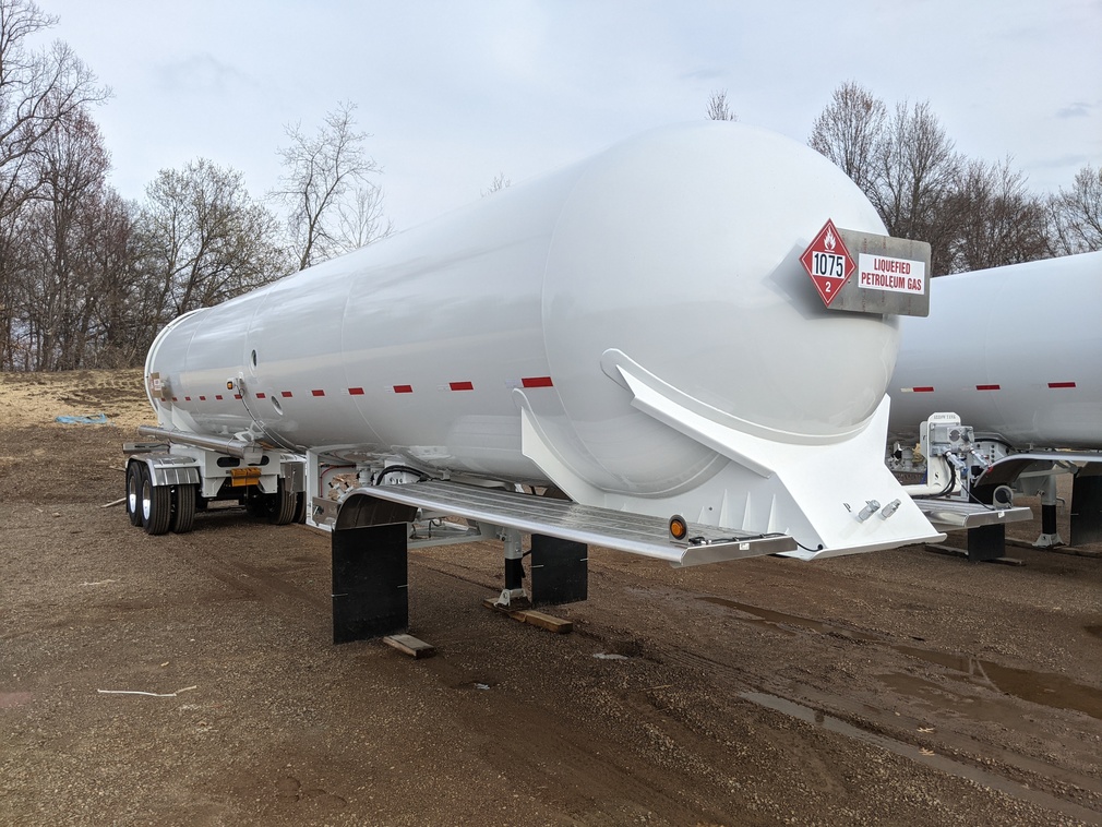 Full length front and rear fenders
